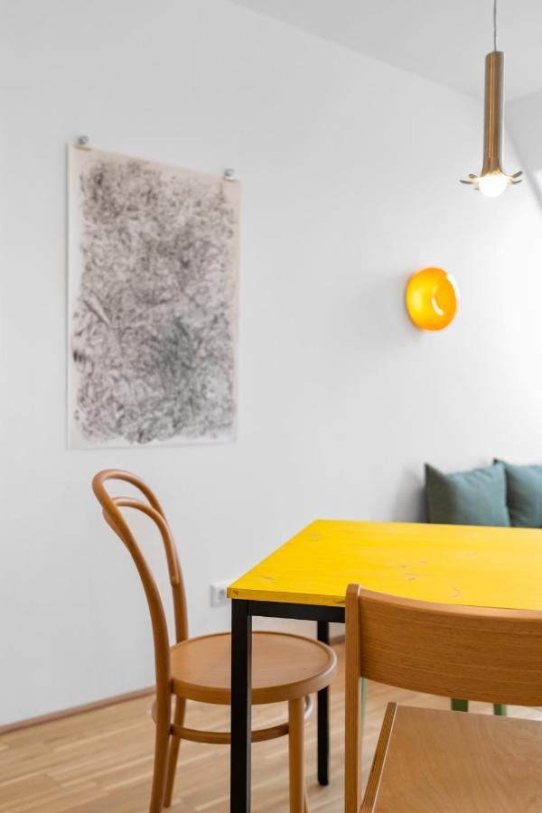 Ding Design In Brigittenau *