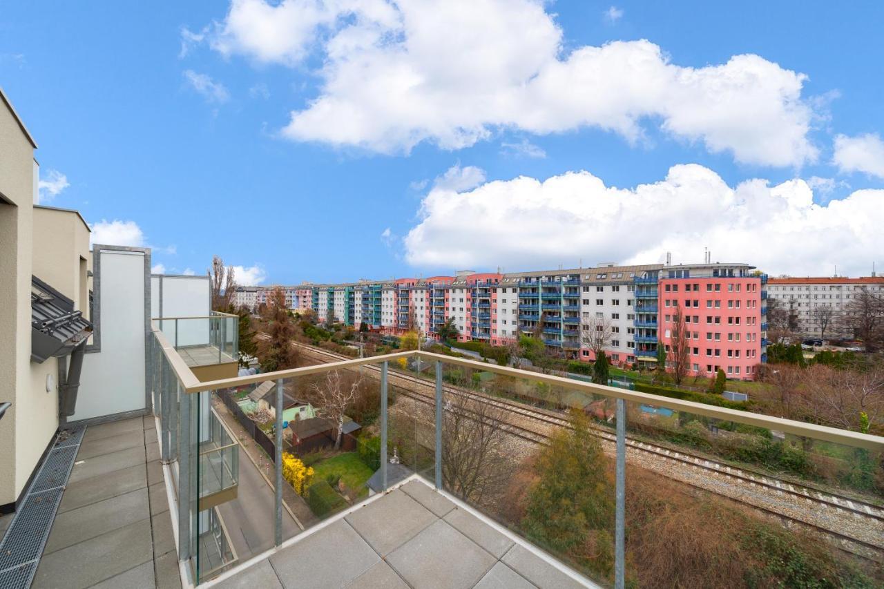 Apartment Ding Design In Brigittenau Vienna