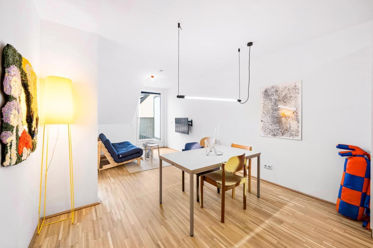 Ding Design In Brigittenau *