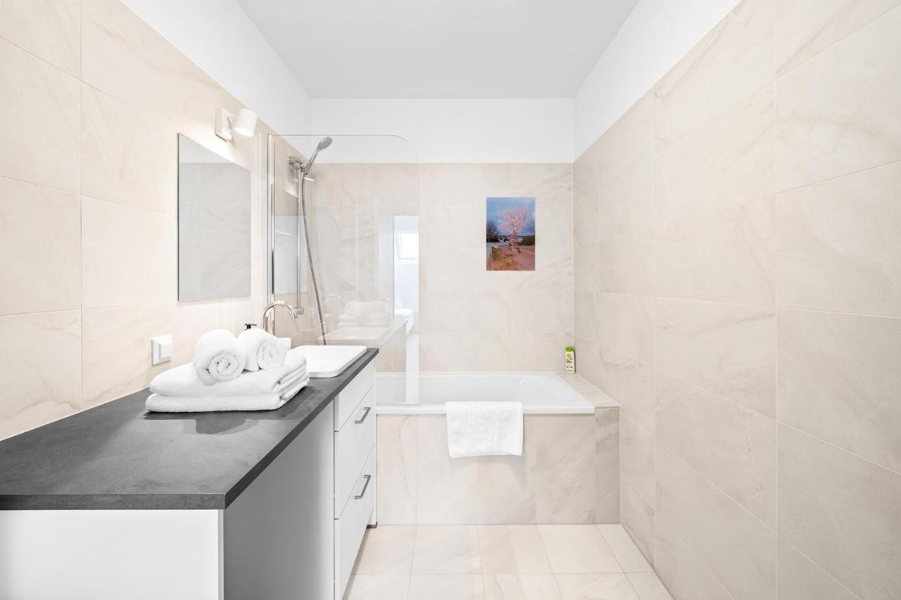 Apartment Ding Design In Brigittenau Vienna